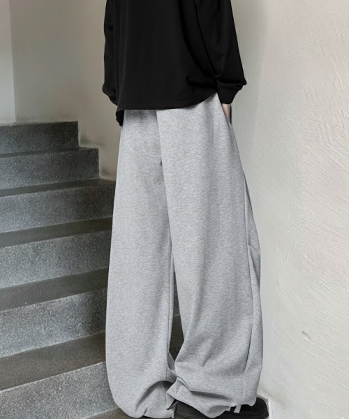 SHEPP(シープ)の「【26年春新作】バレルレッグルーズスウェットパンツ(その他パンツ・メンズ・グレー/ブラック・M/L)」の3枚目の写真