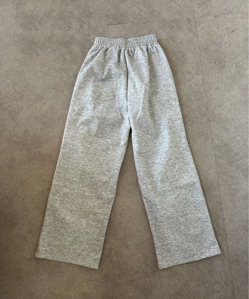 SHEPP(シープ)の「【26年春新作】バレルレッグルーズスウェットパンツ(その他パンツ・メンズ・グレー/ブラック・M/L)」の8枚目の写真