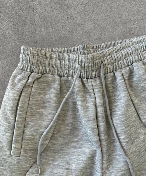 SHEPP(シープ)の「【26年春新作】バレルレッグルーズスウェットパンツ(その他パンツ・メンズ・グレー/ブラック・M/L)」の9枚目の写真