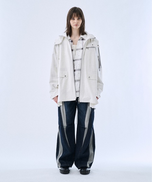 PHILTHEORY（フィルセオリー）の「Back graphic military parka / バックグラフィックミリタリーパーカー（パーカー・メンズ・ブラック/ホワイト・3/2/1）」の3枚目の写真