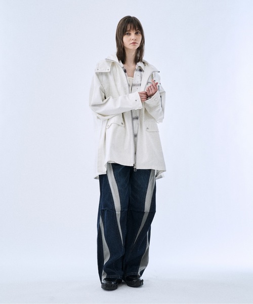 PHILTHEORY（フィルセオリー）の「Back graphic military parka / バックグラフィックミリタリーパーカー（パーカー・メンズ・ブラック/ホワイト・3/2/1）」の6枚目の写真