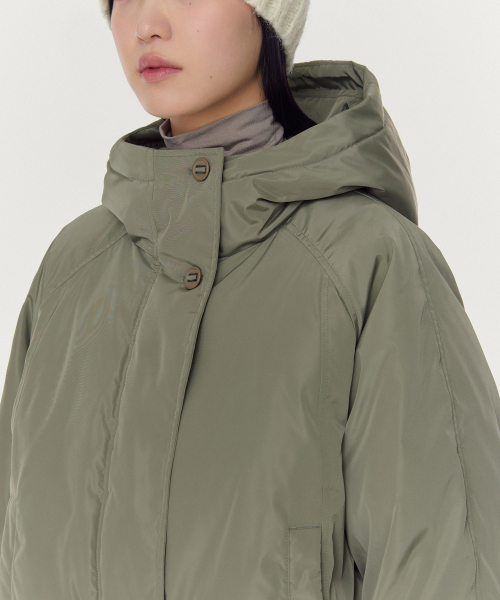 MUSINSA STANDARD WOMAN（ムシンサスタンダードウーマン）の「ウィメンズフード付きショートパディングジャケット[カーキ]（ダウンジャケット/コート・レディース・その他・LARGE/MEDIUM/SMALL/X-SMALL）」の4枚目の写真