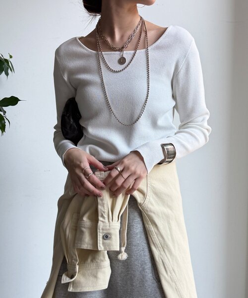 DouDou(ドゥドゥ)の「【REI企画カラーあり】スクエアニットロングスリーブプルオーバー(ニット/セーター・レディース・ブラック/グレイッシュベージュ/ベビーピンク/オフホワイト/ネイビー/ベージュ・FREE)」の13枚目の写真