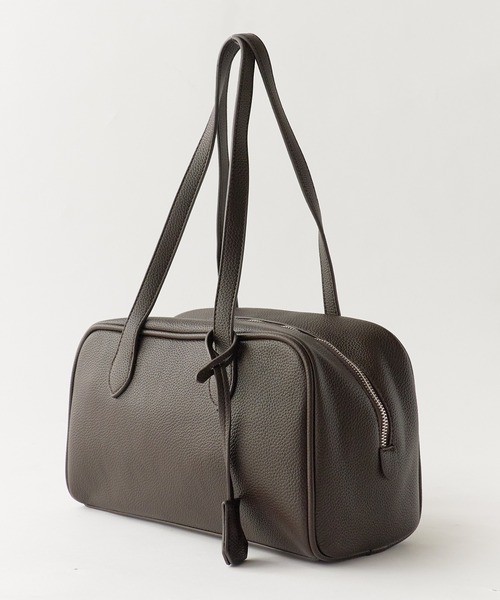AO2（アオズ）の「Faux Leather Square Shoulder Bag / フェイクレザー スクエアショルダーバッグ 秋 秋服 2026年秋冬（ショルダーバッグ・レディース・ブラック/ホワイト/ブラウン・FREE）」の9枚目の写真