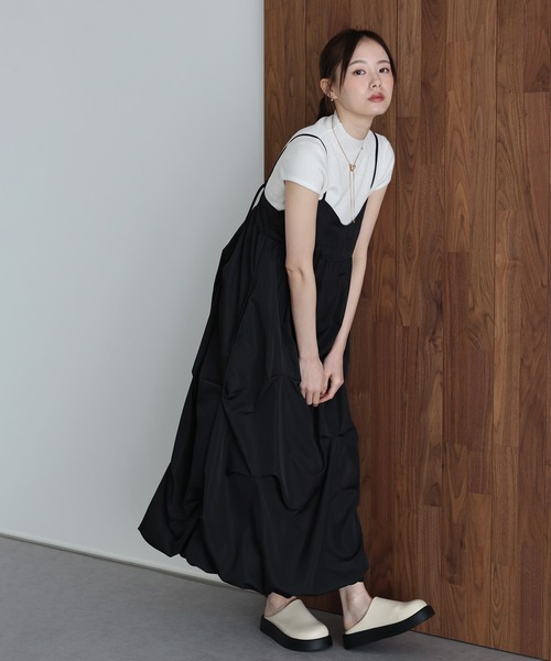 J by blue(ジェイバイブルー)の「ランダムタックバルーンキャミワンピース(ワンピース・レディース・アイボリー/ブラック・MEDIUM)」の15枚目の写真