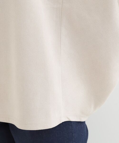 SHOO・LA・RUE（シューラルー）の「【2点セット】体型カバーにも ポンチョ風 スエードトップス+ロンT（その他トップス・レディース・アイボリー/ブラウン系その他/ライトグレー・02/03/04）」の21枚目の写真