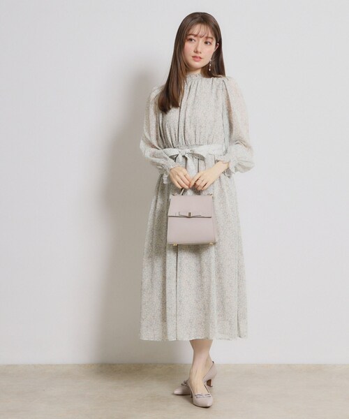 couture brooch（クチュールブローチ）の「【洗える・着映え】楊柳小花シャーリングワンピース（ワンピース・レディース・アイボリー系/ブルー系5/ブラック系・42/40/38/36）」の16枚目の写真