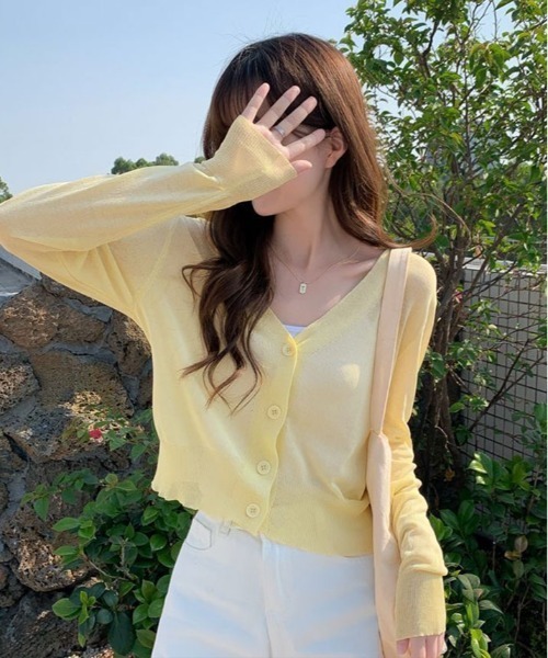 kirakiraShop（キラキラショップ）の「【夏の羽織りに】【着回し万能】シアー Vネック ショート サマーニット カーディガン（カーディガン/ボレロ・レディース・ピンク/ホワイト/ブラック/パープル/イエロー・FREE）」の15枚目の写真