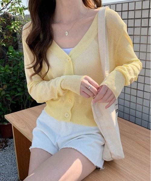kirakiraShop（キラキラショップ）の「【夏の羽織りに】【着回し万能】シアー Vネック ショート サマーニット カーディガン（カーディガン/ボレロ・レディース・ピンク/ホワイト/ブラック/パープル/イエロー・FREE）」の17枚目の写真