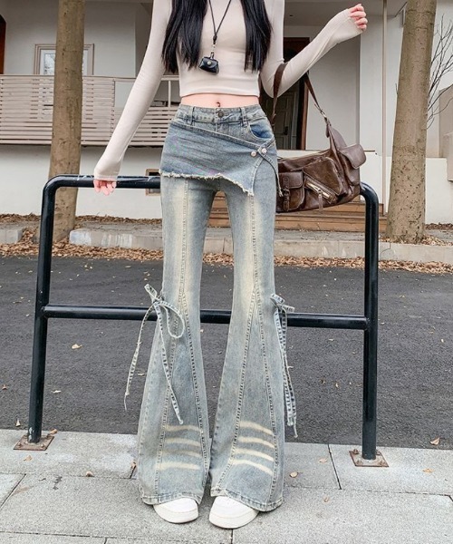 おしゃれスタ(オシャレスタ)の「スカートレイヤード風 フレアデニムパンツ(デニムパンツ・レディース・ブルー・L)」の1枚目の写真
