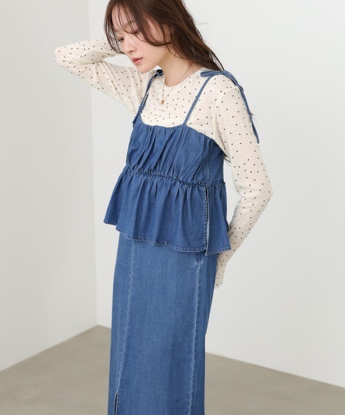 Bab(バブ)の「【選べるサイズ展開】デニムペプラムギャザーキャミワンピース(ワンピース・レディース・ライトブルー/ブルー・M/S)」の15枚目の写真