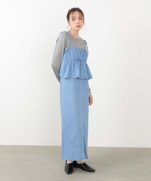 Bab(バブ)の「【選べるサイズ展開】デニムペプラムギャザーキャミワンピース(ワンピース・レディース・ライトブルー/ブルー・M/S)」の22枚目の写真