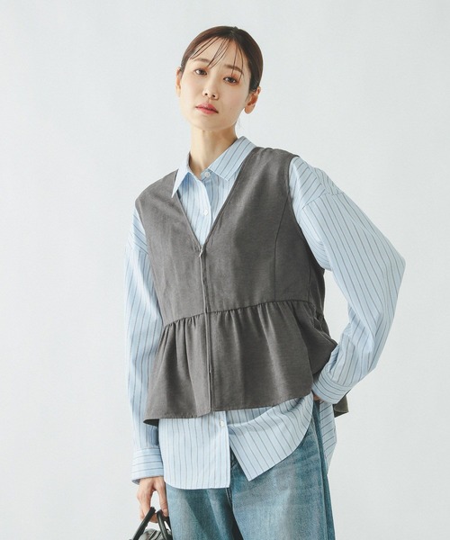 GLOBAL WORK(グローバルワーク)の「ピーチサテンベスト/636611(ベスト・レディース・ライトベージュ/グレー・MEDIUM/LARGE)」の1枚目の写真