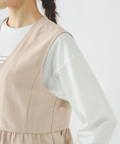 GLOBAL WORK(グローバルワーク)の「ピーチサテンベスト/636611(ベスト・レディース・ライトベージュ/グレー・MEDIUM/LARGE)」の16枚目の写真