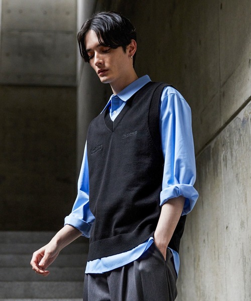 CLEL（クレイル）の「【CLEL】Basic Embroidered V-Neck Knit Vest / ベーシック 刺繍Vネックニットベスト（ベスト・メンズ・ブラック/ダークネイビー/グレー・S/XS/L/M）」の4枚目の写真