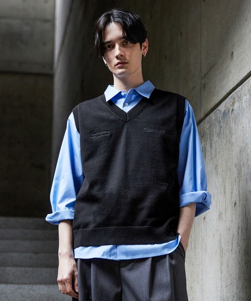 CLEL（クレイル）の「【CLEL】Basic Embroidered V-Neck Knit Vest / ベーシック 刺繍Vネックニットベスト（ベスト・メンズ・ブラック/ダークネイビー/グレー・S/XS/L/M）」の5枚目の写真