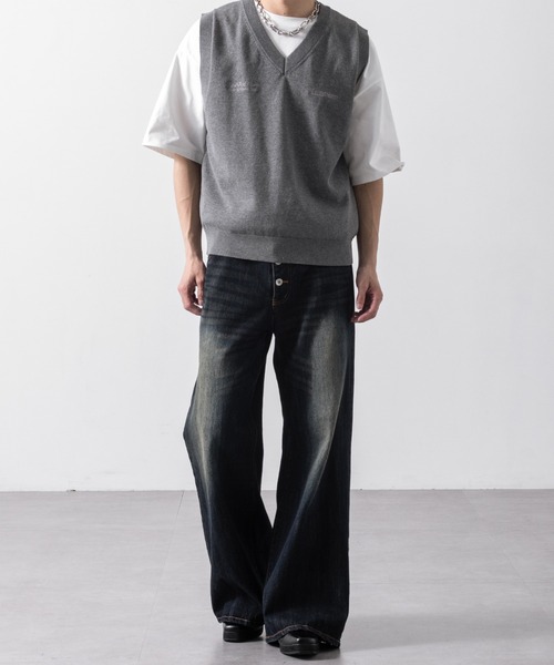 CLEL（クレイル）の「【CLEL】Basic Embroidered V-Neck Knit Vest / ベーシック 刺繍Vネックニットベスト（ベスト・メンズ・ブラック/ダークネイビー/グレー・S/XS/L/M）」の13枚目の写真