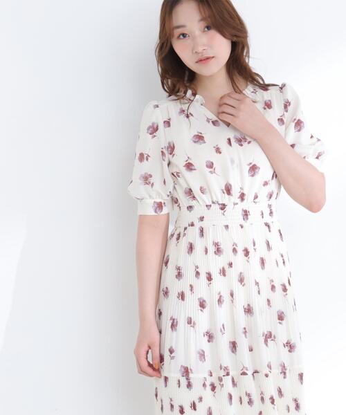 Spick&Span 美品 Higuchi *S フラワープリントワンピース Spick & Span（スピックアンドスパン）の「Higuchi *S フラワー