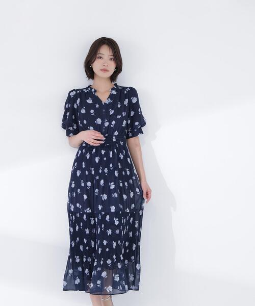 NATURAL BEAUTY BASIC（ナチュラルビューティーベーシック）の「◇ぼかしフラワープリントワンピース（ワンピース・レディース・ブルー系その他6/ブルー系その他/ホワイト系その他・P/S/MEDIUM）」の11枚目の写真