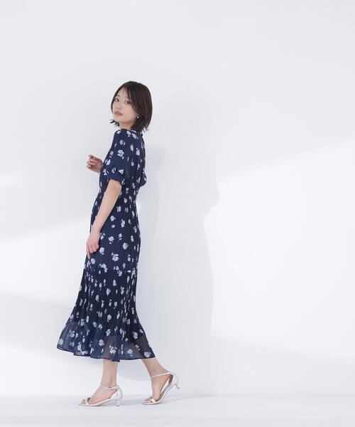 NATURAL BEAUTY BASIC（ナチュラルビューティーベーシック）の「◇ぼかしフラワープリントワンピース（ワンピース・レディース・ブルー系その他6/ブルー系その他/ホワイト系その他・P/S/MEDIUM）」の12枚目の写真