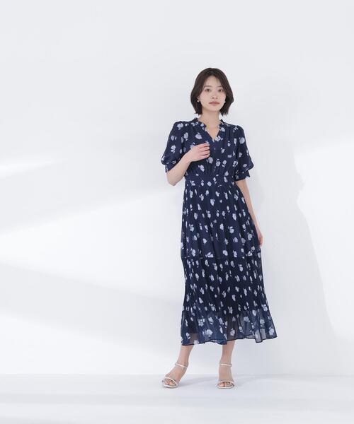 NATURAL BEAUTY BASIC（ナチュラルビューティーベーシック）の「◇ぼかしフラワープリントワンピース（ワンピース・レディース・ブルー系その他6/ブルー系その他/ホワイト系その他・P/S/MEDIUM）」の14枚目の写真
