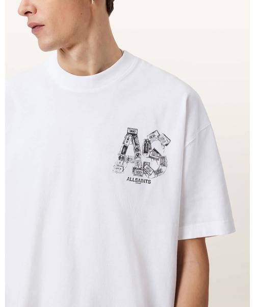 ALLSAINTS（オールセインツ）の「MIXTAPE OVERSIZED GRAPHIC T-SHIRT | MIXTAPE オーバーサイズ グラフィック Tシャツ（Tシャツ/カットソー・メンズ・ホワイト・XS/S/L/XL）」の4枚目の写真