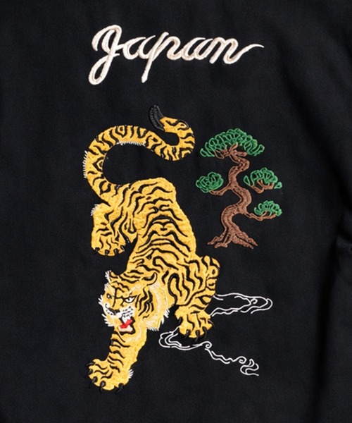 Coffee & Cigarettes(コーヒーアンドシガレッツ)の「2D45 TIGER デザイン スイングトップ ジャケット(ブルゾン・メンズ・ブラック・L/XL/M)」の5枚目の写真