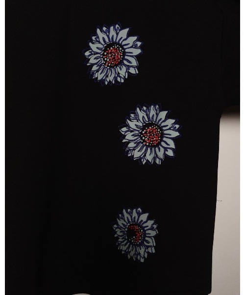 ATELANE（アテレーン）の「ATELANE/ダンボールポンチ ランダムフラワー刺繍 L/S TEE（Tシャツ/カットソー・メンズ・ブラウン/オフホワイト・MEDIUM/LARGE）」の16枚目の写真