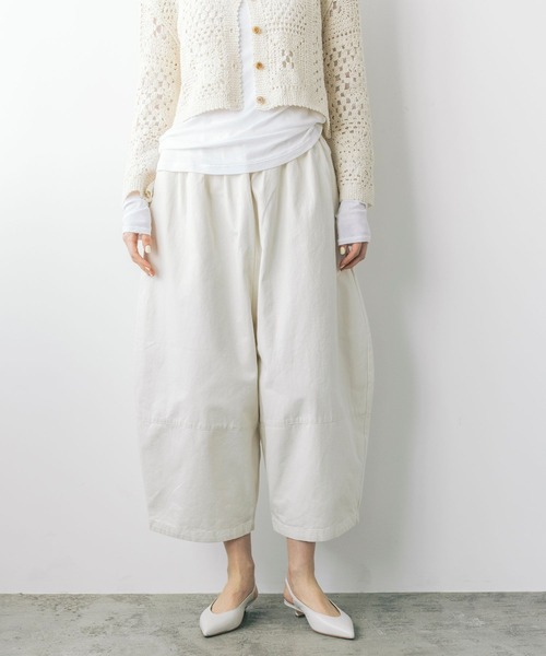 studio CLIP（スタディオクリップ）の「《natural by clip》Cドビーコクーンパンツ（その他パンツ・レディース・ピンク/アイボリー/ブラック・FREE）」の2枚目の写真