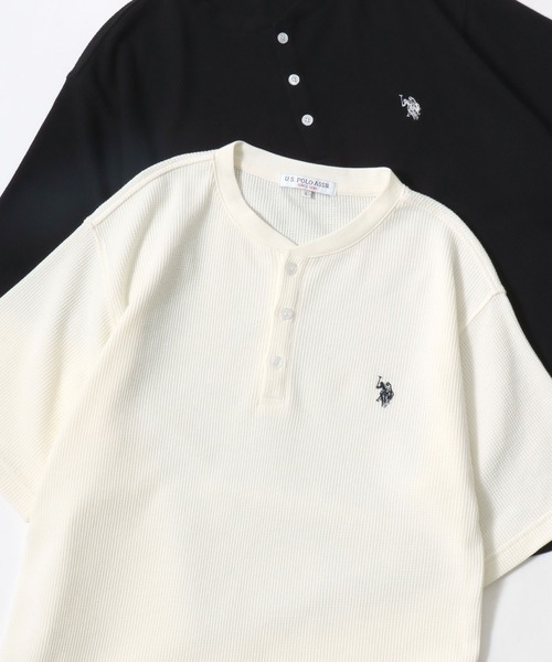 U.S. POLO ASSN.（ユーエスポロアッスン）の「U.S. POLO ASSN./ユーエスポロアッスン 別注 ワッフル/サーマル 無地 ロゴ ワンポイント刺繍 ヘンリーネック 半袖Tシャツ/レディース メンズ（Tシャツ/カットソー・メンズ・ブラック/スミクロ/ネイビー/ホワイト・M/L/LL）」の2枚目の写真