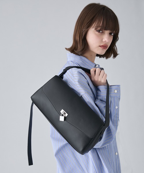 CIASENSE(シアセンス)の「合皮メタルキーロックショルダーバッグ/ハンドバッグ/Faux Leather Metal Key Lock Shoulder Bag/Handbag(ショルダーバッグ・メンズ・ブラック・FREE)」の20枚目の写真
