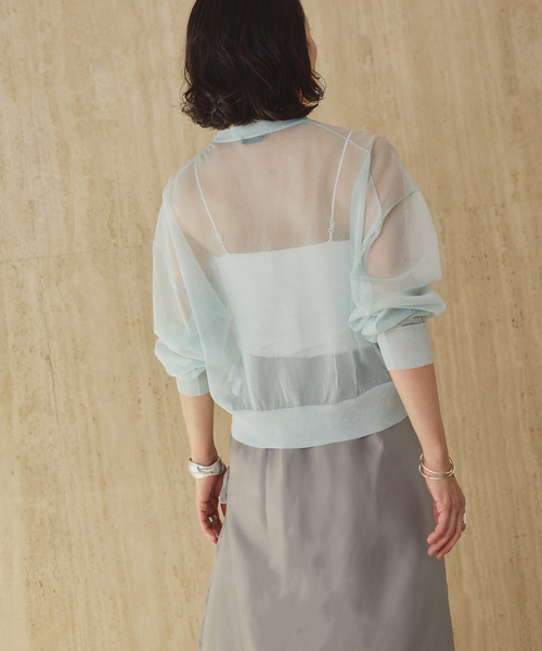 VERMEIL par iena(ヴェルメイユパーイエナ)の「シアーVネックカーディガン(カーディガン/ボレロ・レディース・ブラック/チャコールグレー/ライトグリーン・FREE)」の18枚目の写真