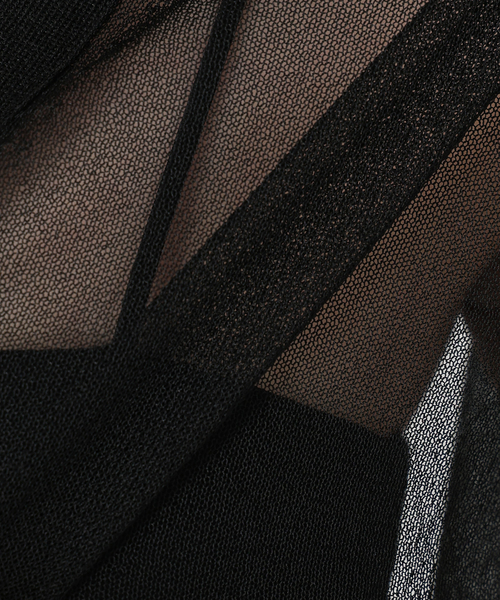 VERMEIL par iena(ヴェルメイユパーイエナ)の「シアーVネックカーディガン(カーディガン/ボレロ・レディース・ブラック/チャコールグレー/ライトグリーン・FREE)」の10枚目の写真