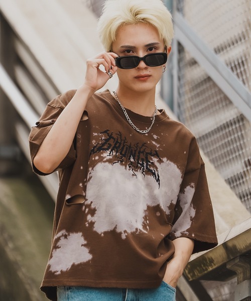 En serio TOKYO(エンソリオトーキョー)の「【SIDEWAYSTANCE】サンダーロゴ半袖グランジTシャツ 70477(Tシャツ/カットソー・メンズ・ブラウン/ブラック・SMALL/MEDIUM/LARGE/X-LARGE)」の3枚目の写真