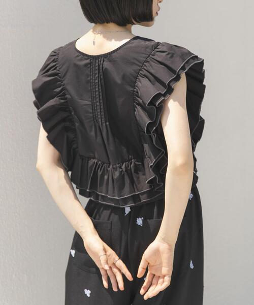 KBF(ケイビーエフ)の「2WAYバイカラーフリルブラウス(シャツ/ブラウス・レディース・ベージュ/ブラック/ブルー・ONE)」の18枚目の写真