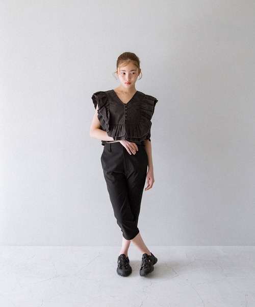 KBF（ケイビーエフ）の「2WAYバイカラーフリルブラウス（シャツ/ブラウス・レディース・ベージュ/ブラック/ブルー・ONE）」の8枚目の写真