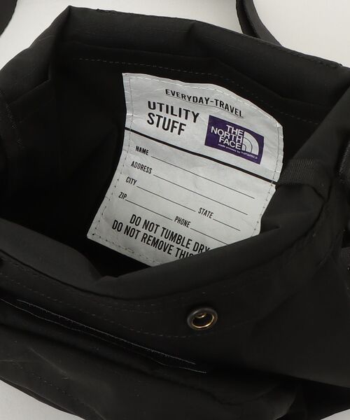 THE NORTH FACE PURPLE LABEL（ザ ノースフェイス パープルレーベル）の「【THE NORTH FACE Purple Label】Mountain Wind Multi Bag（ショルダーバッグ・メンズ・ベージュ/ブラック・FREE）」の7枚目の写真
