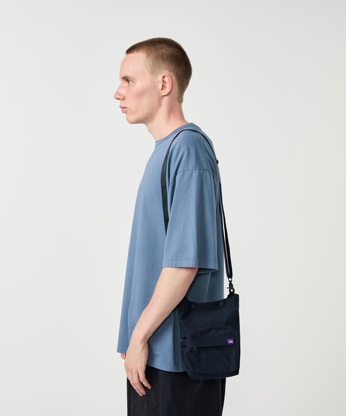 THE NORTH FACE PURPLE LABEL(ザ ノースフェイス パープルレーベル)の「【THE NORTH FACE Purple Label/ザ・ノースフェイスパープルレーベル】Mountain Wind Multi Bag(ショルダーバッグ・メンズ・ベージュ/ブラック・FREE)」の7枚目の写真