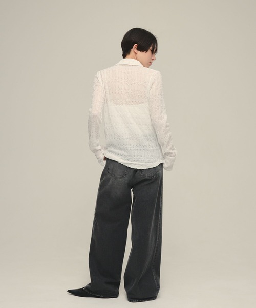 eL(エル)の「【eL】Cut Sleek Shirt/668747(シャツ/ブラウス・レディース・ブラック/オフホワイト・FREE)」の4枚目の写真