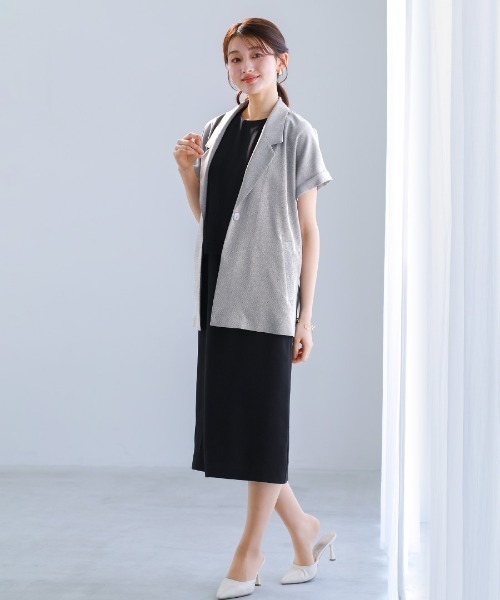 White Collection(ホワイトコレクション)の「【接触冷感・UVカット・速乾・洗える】ライトシャンブレー・フレンチスリーブジャケット(テーラードジャケット・レディース・ネイビー/ベージュ/グレー・L/M)」の10枚目の写真