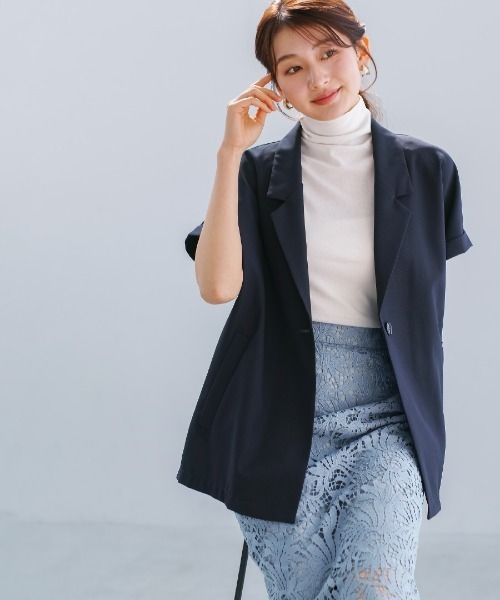 White Collection(ホワイトコレクション)の「【接触冷感・UVカット・速乾・洗える】ライトシャンブレー・フレンチスリーブジャケット(テーラードジャケット・レディース・ネイビー/ベージュ/グレー・L/M)」の18枚目の写真