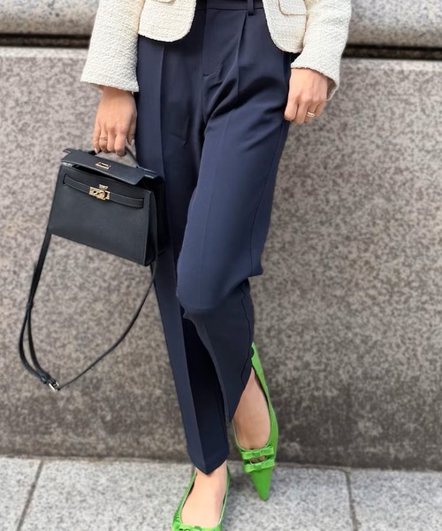 ST.ROONEY（セントルーニー）の「テーパードタックパンツRefine【低身長・小柄女性向け】（スラックス・レディース・ブラック/ホワイト/ピンク/ネイビー/ベージュ・XS）」の4枚目の写真