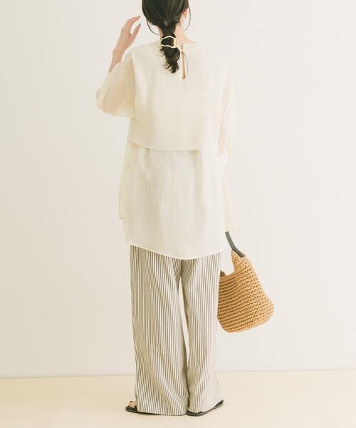 ITEMS URBANRESEARCH(アイテムズ アーバンリサーチ)の「ニットベストドッキングシャツ(シャツ/ブラウス・レディース・オフホワイト/ブラック・FREE)」の16枚目の写真