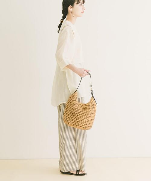 ITEMS URBANRESEARCH(アイテムズ アーバンリサーチ)の「ニットベストドッキングシャツ(シャツ/ブラウス・レディース・オフホワイト/ブラック・FREE)」の17枚目の写真