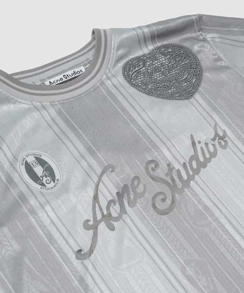 Acne Studios（アクネストゥディオズ）の「FN-MN-TSHI000680（Tシャツ/カットソー・メンズ・グレー・M/L）」の4枚目の写真