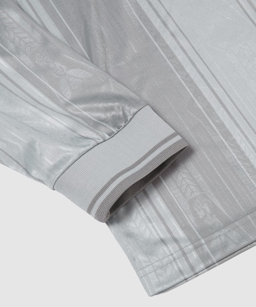 Acne Studios（アクネストゥディオズ）の「FN-MN-TSHI000680（Tシャツ/カットソー・メンズ・グレー・M/L）」の7枚目の写真