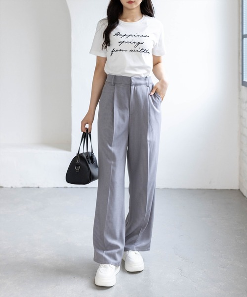 CLEAR BASIC（クリアベーシック）の「コード刺繍Tシャツ［骨格ウェーブ/コンパクト/きれいめカジュアル/半袖/ベーシック］（Tシャツ/カットソー・レディース・ホワイト系その他2/オフホワイト/サックスブルー/ブラック/ネイビー・F）」の8枚目の写真