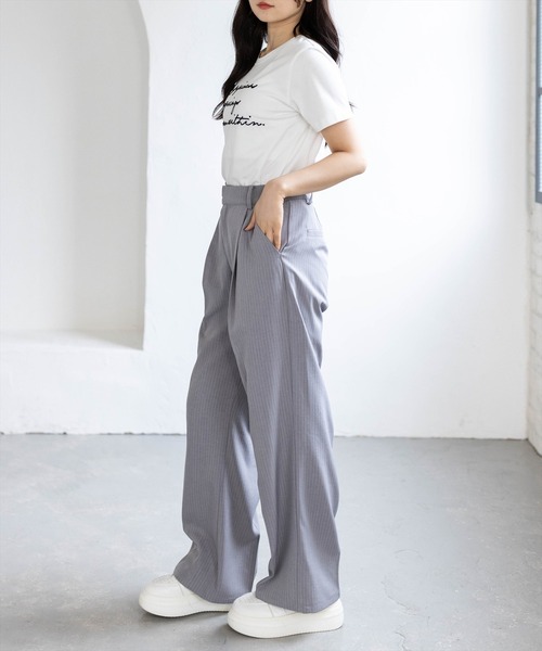CLEAR BASIC（クリアベーシック）の「コード刺繍Tシャツ［骨格ウェーブ/コンパクト/きれいめカジュアル/半袖/ベーシック］（Tシャツ/カットソー・レディース・ホワイト系その他2/オフホワイト/サックスブルー/ブラック/ネイビー・F）」の9枚目の写真