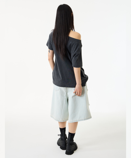 UNKNOWN PLANET（アンノウンプラネット）の「ヴィンテージクラック86オフショルダーオーバーティーシャツブラック（Tシャツ/カットソー・レディース・その他・FREE）」の11枚目の写真
