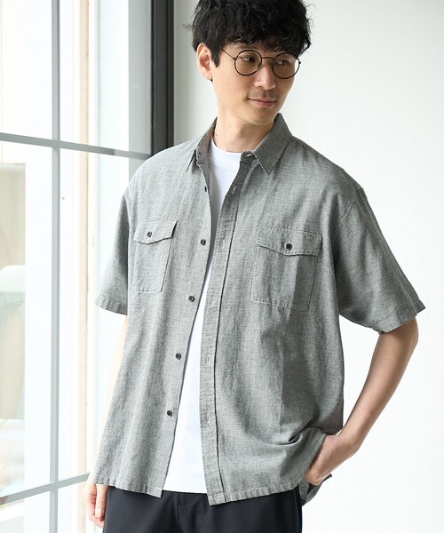coen（コーエン）の「綿麻 レギュラーカラー 半袖リラックスシャツ（シャツ/ブラウス・メンズ・ブラウン/ダークグレー/ネイビー/その他1/ナチュラル/オリーブ・S/M/L/XL）」の6枚目の写真